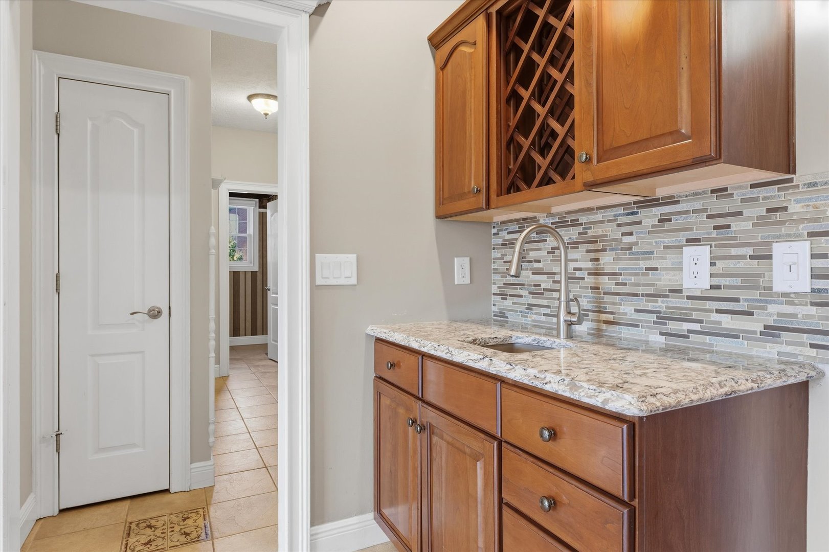 1 Windsong Way, Bloomington, IL 61704