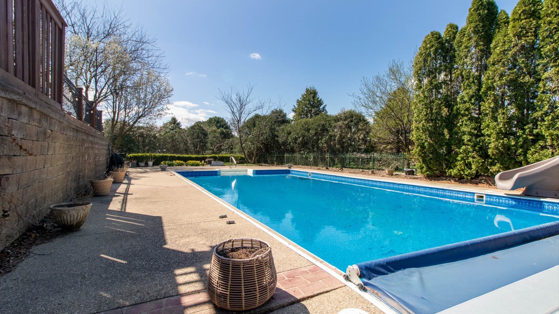 1 Windsong Way, Bloomington, IL 61704