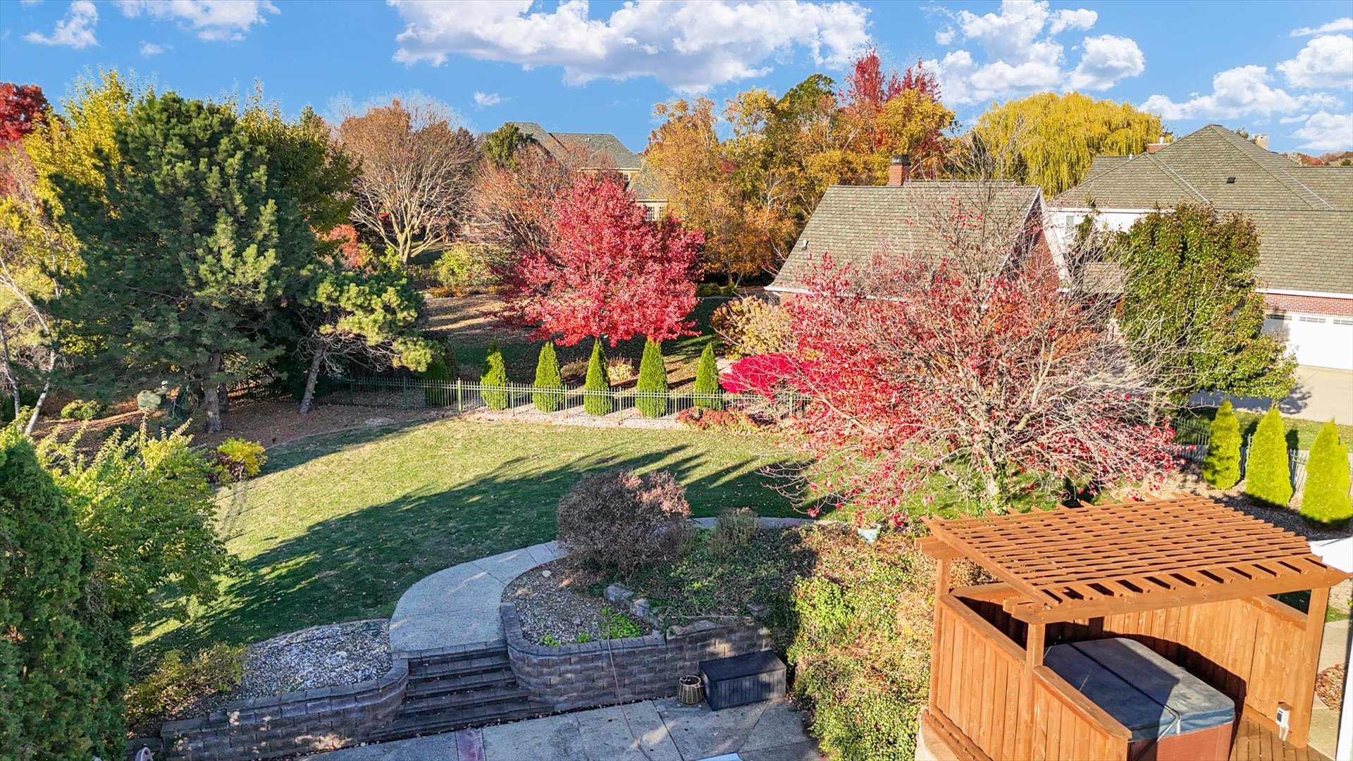 1 Windsong Way, Bloomington, IL 61704