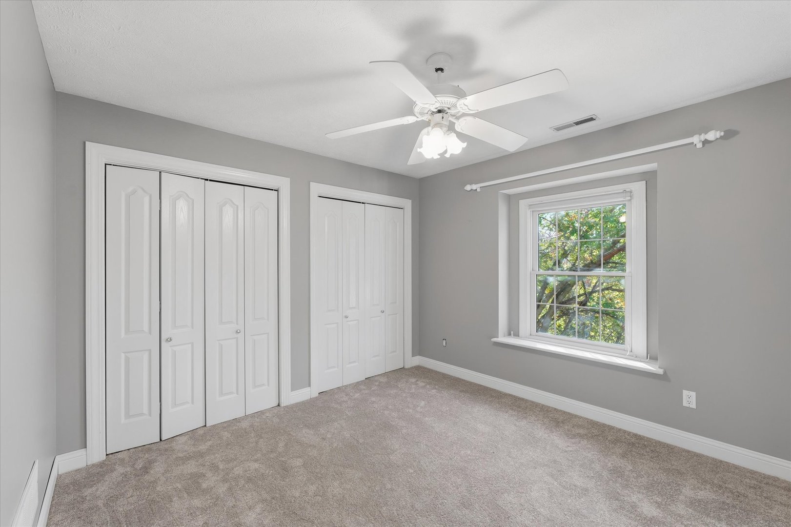 1 Windsong Way, Bloomington, IL 61704