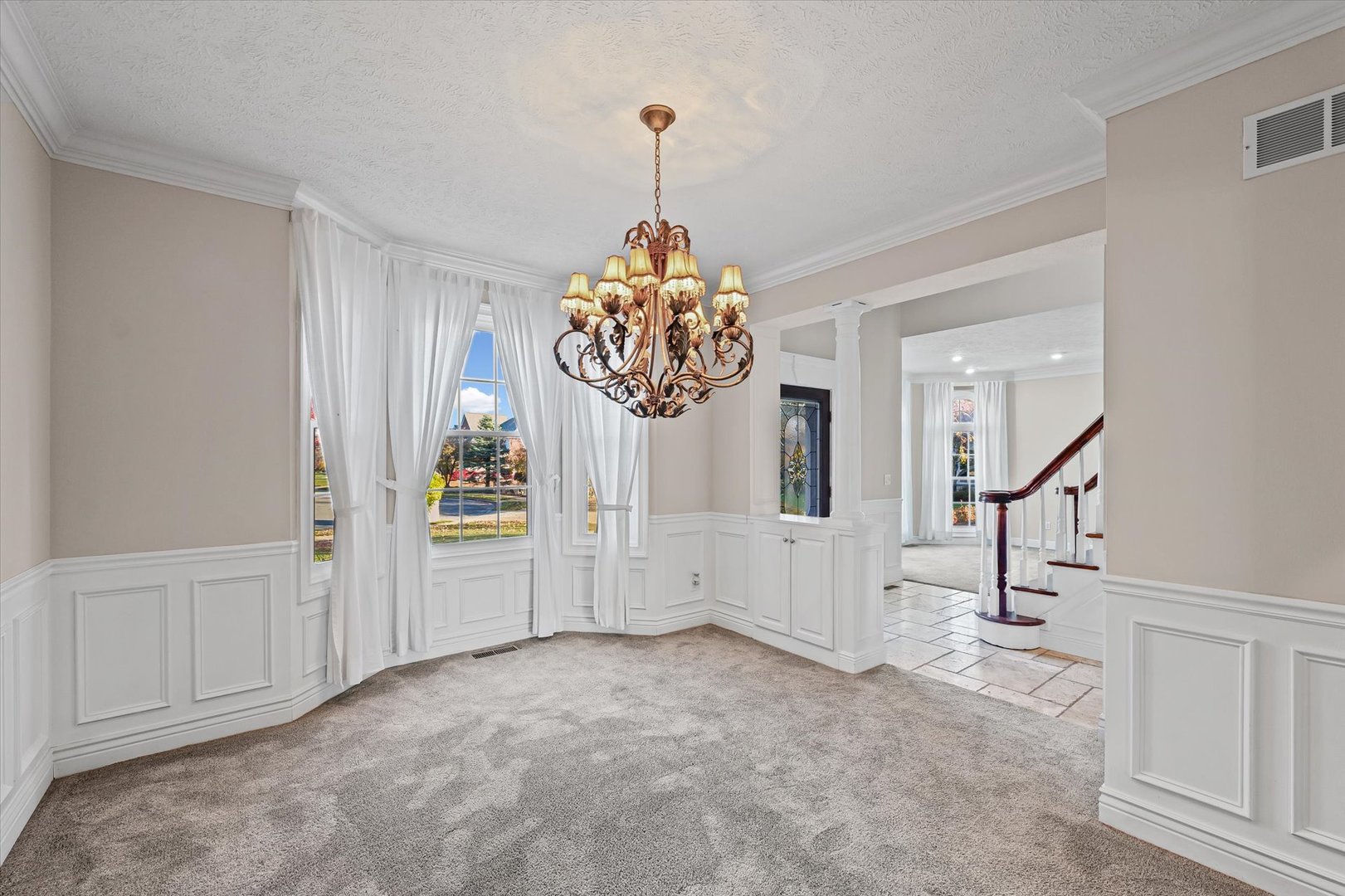 1 Windsong Way, Bloomington, IL 61704