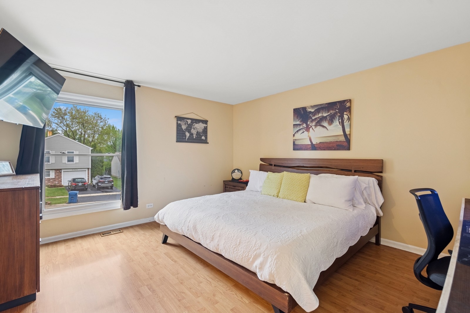 122 E Sherman Street, Bartlett, IL 60103