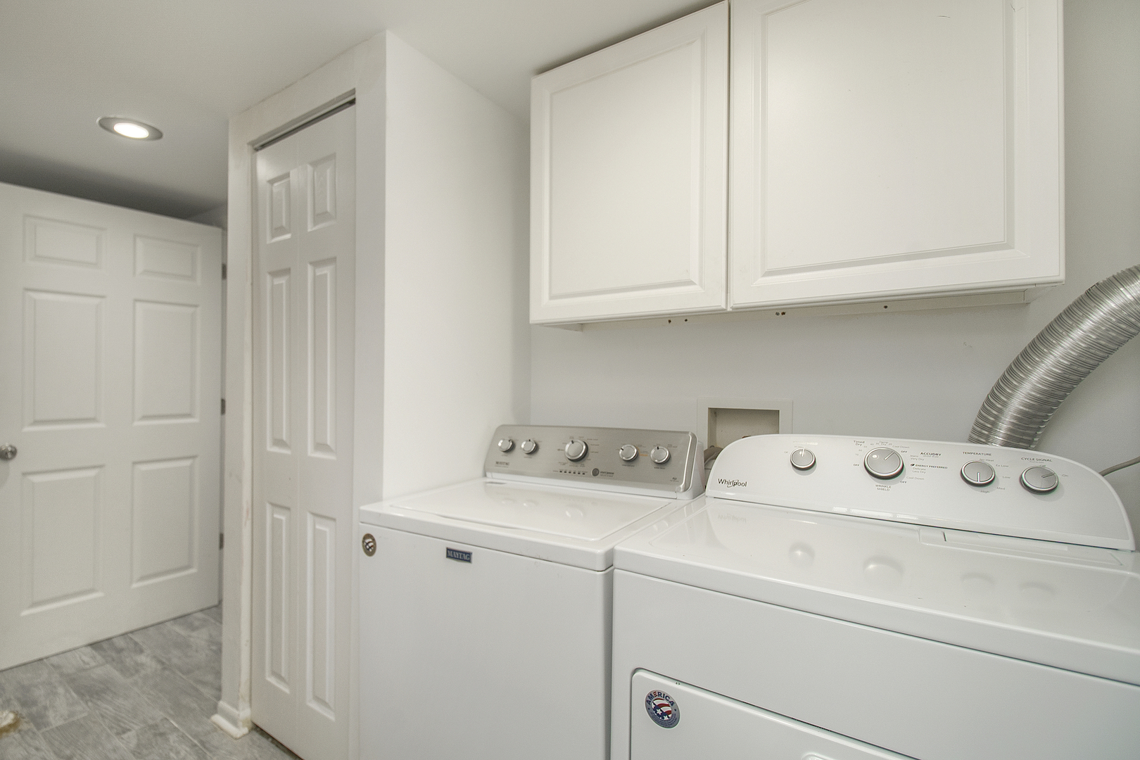 63 S Main Street, Glen Ellyn, IL 60137