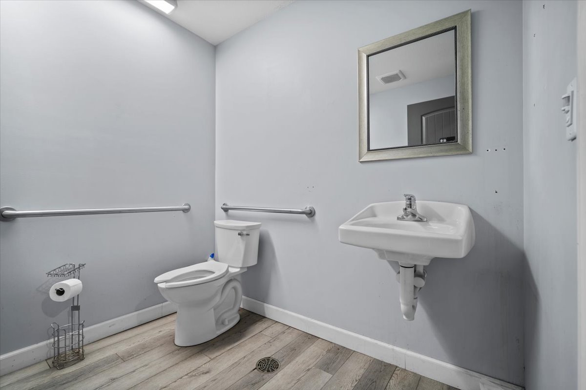 1 Audie Murphy Drive, Bloomington, IL 61704