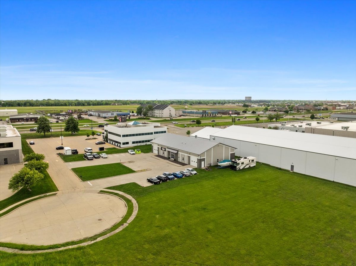 1 Audie Murphy Drive, Bloomington, IL 61704