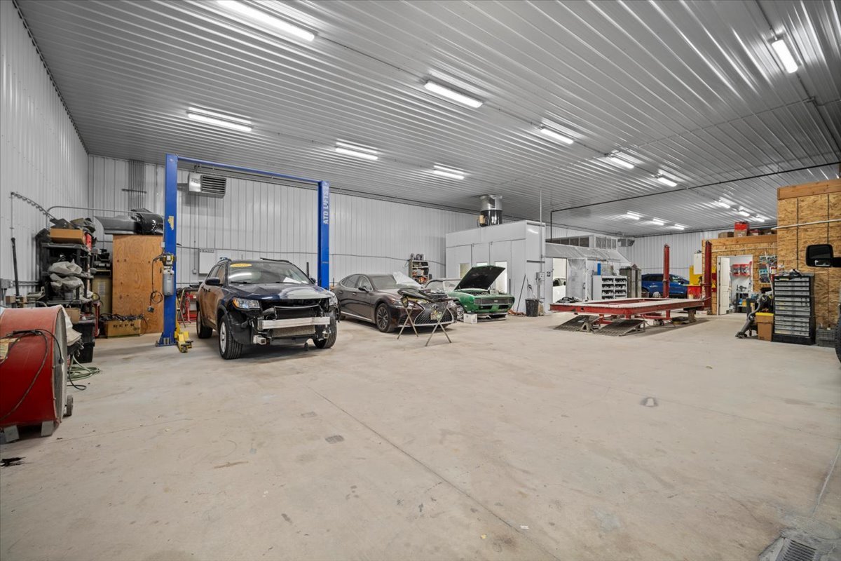 1 Audie Murphy Drive, Bloomington, IL 61704