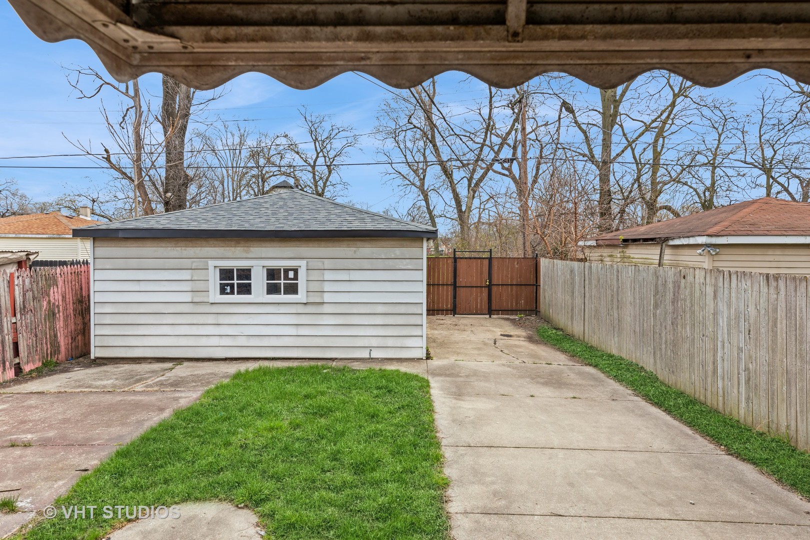 14913 Leavitt Avenue, Harvey, IL 60426