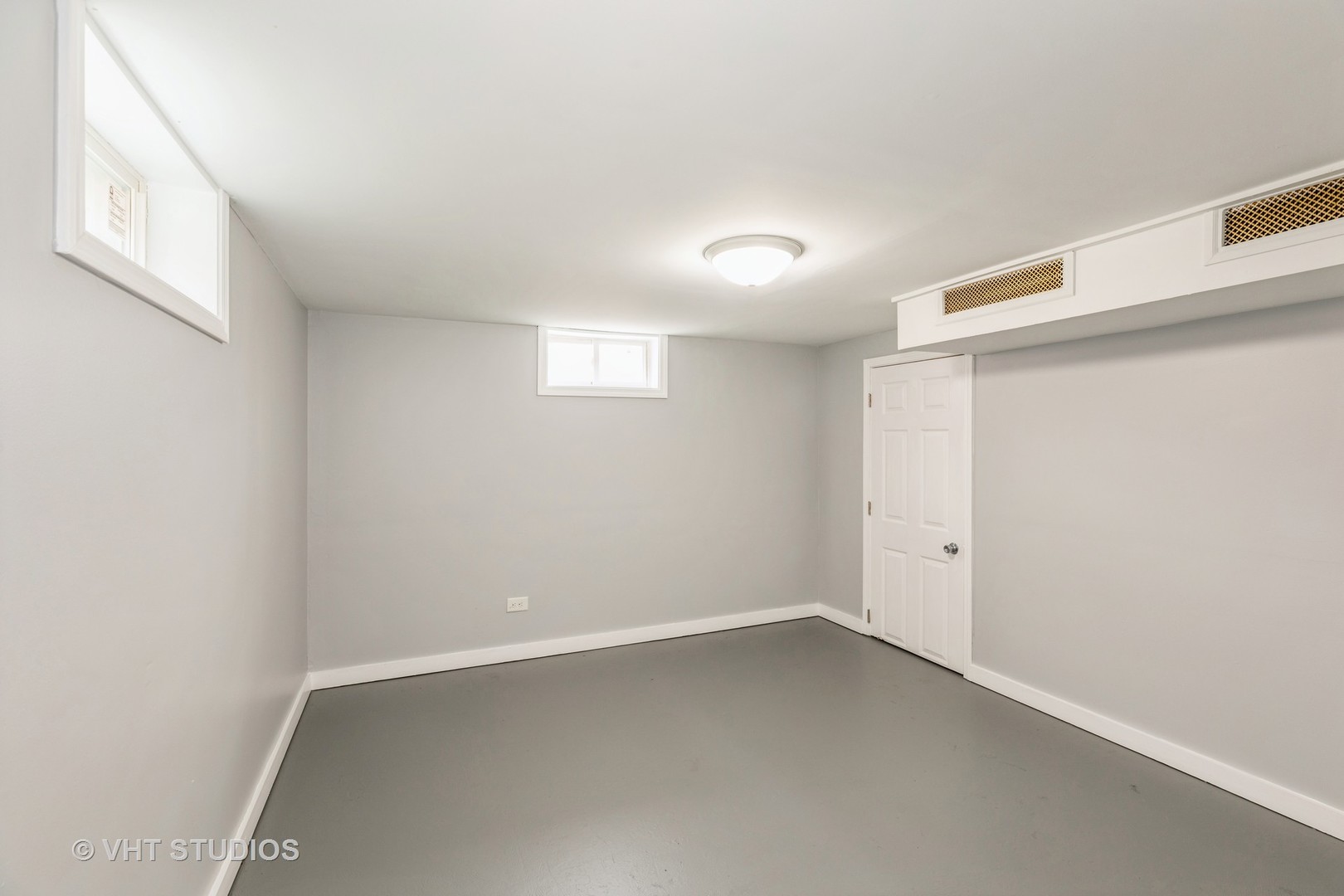 14913 Leavitt Avenue, Harvey, IL 60426