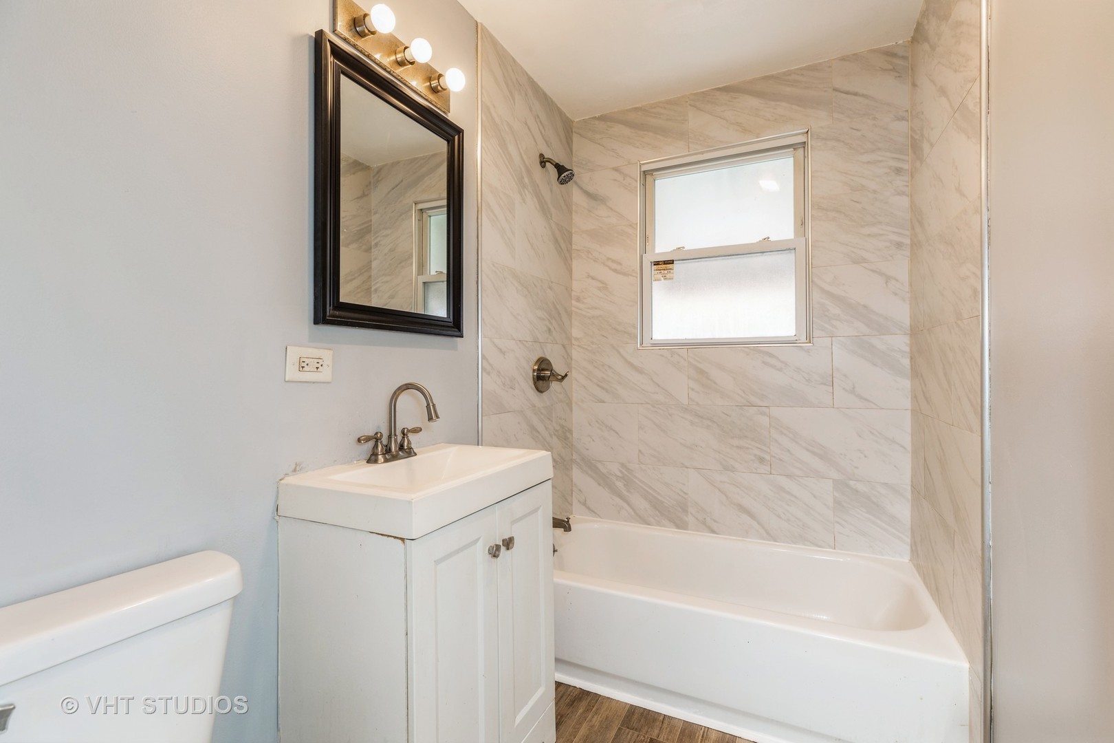 14913 Leavitt Avenue, Harvey, IL 60426