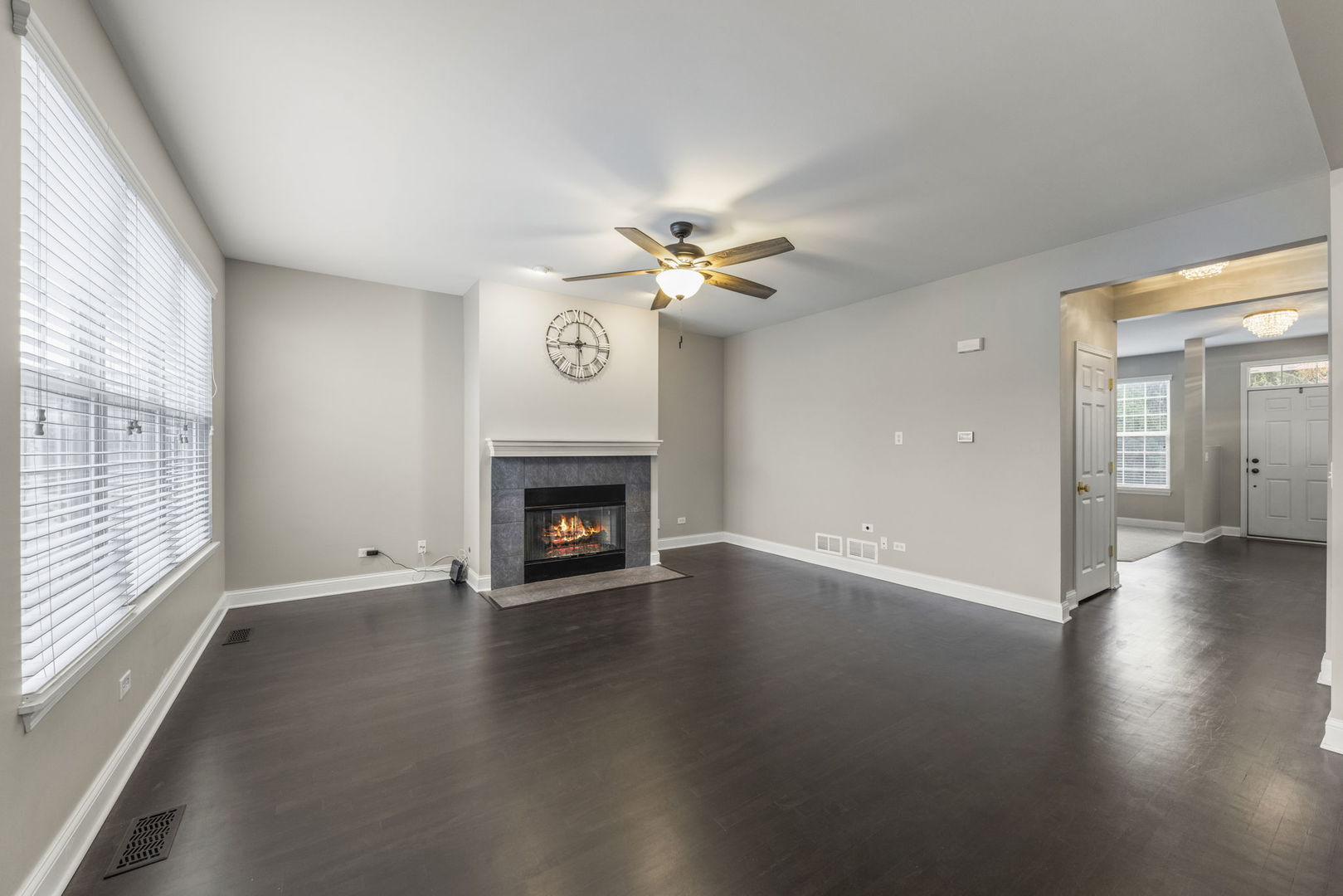 1290 Airs Avenue, Sugar Grove, IL 60554