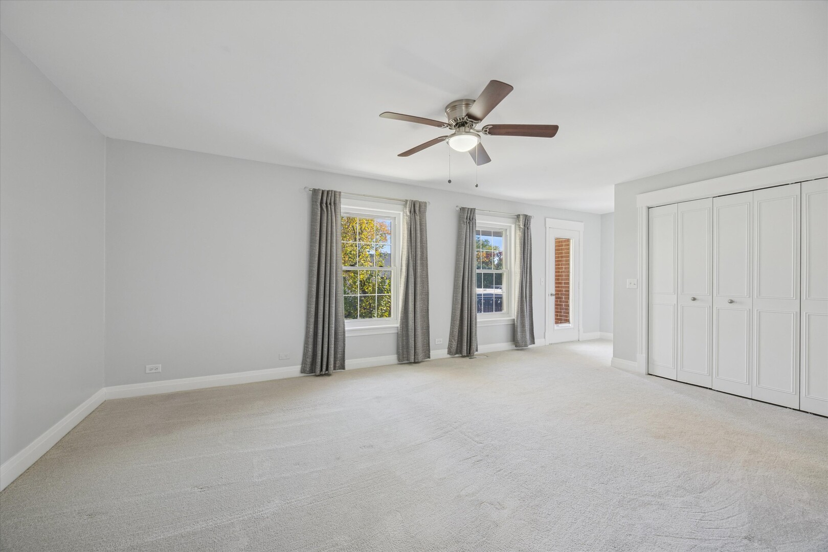 5731 Sutton Place, Hinsdale, IL 60521