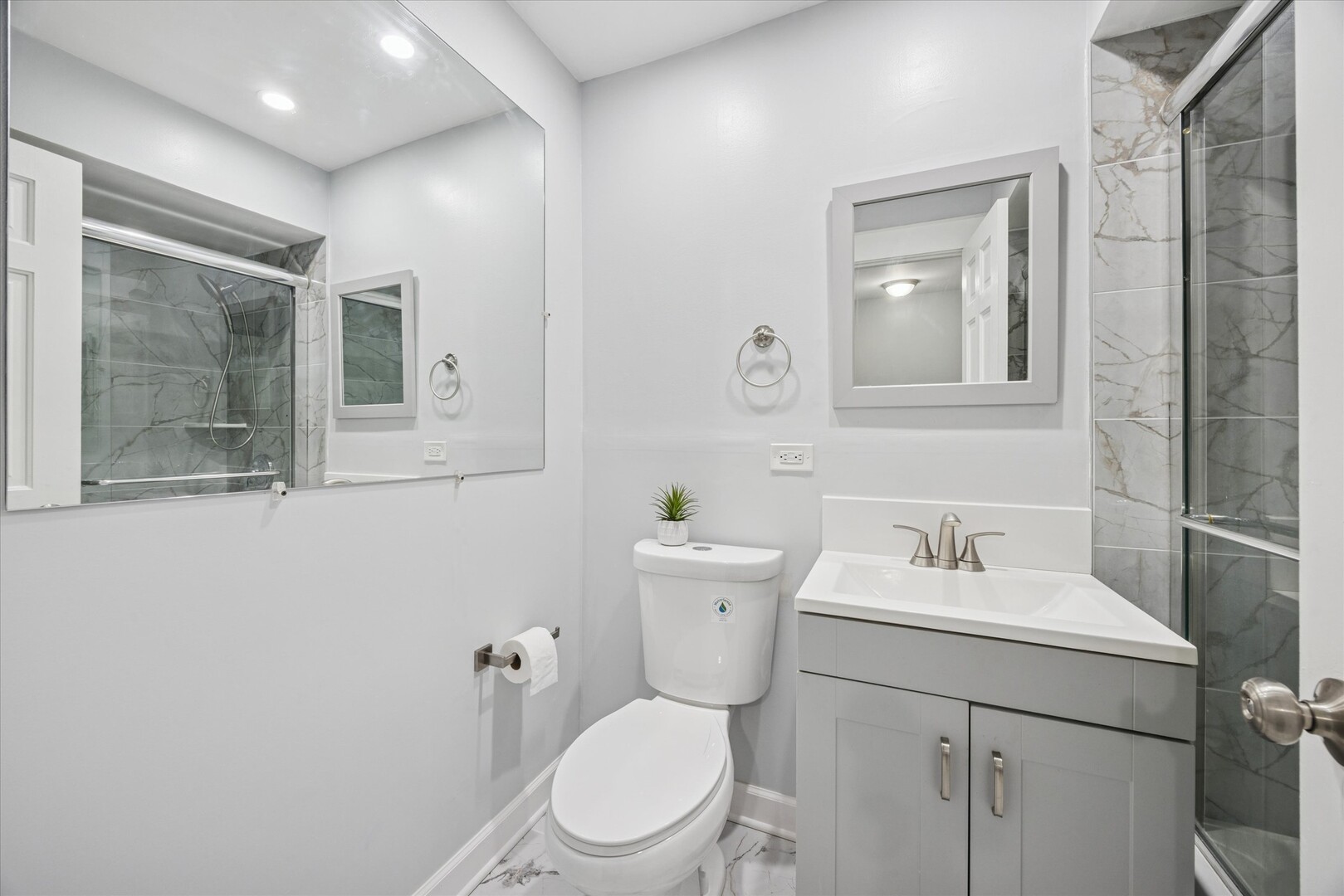 5731 Sutton Place, Hinsdale, IL 60521