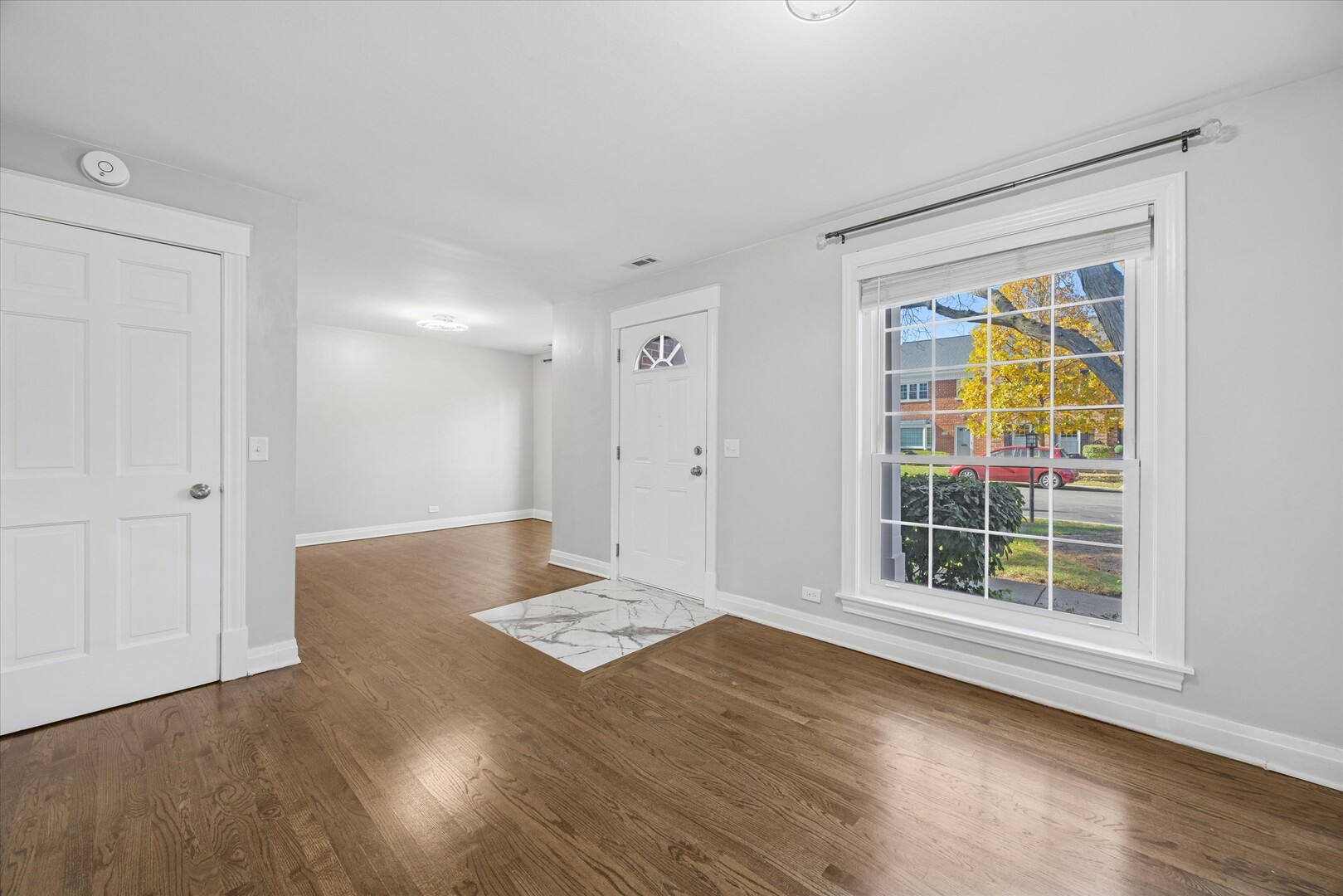 5731 Sutton Place, Hinsdale, IL 60521