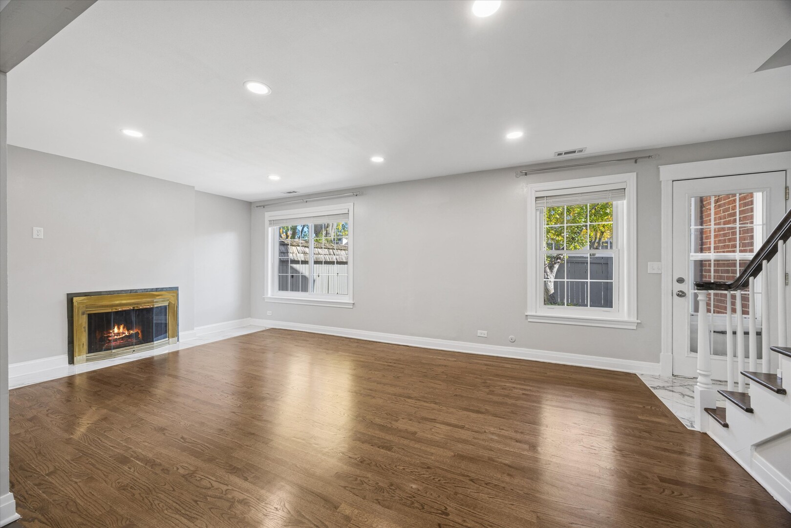 5731 Sutton Place, Hinsdale, IL 60521