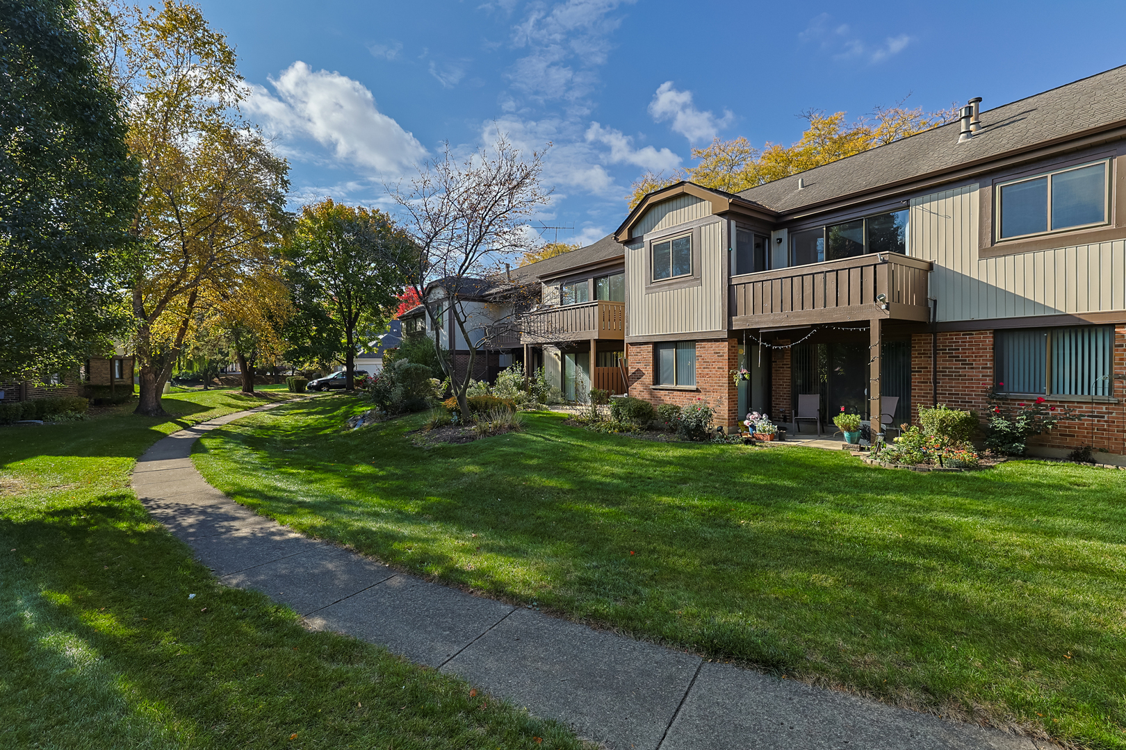 367 Greystone Court #A2, Schaumburg, IL 60193