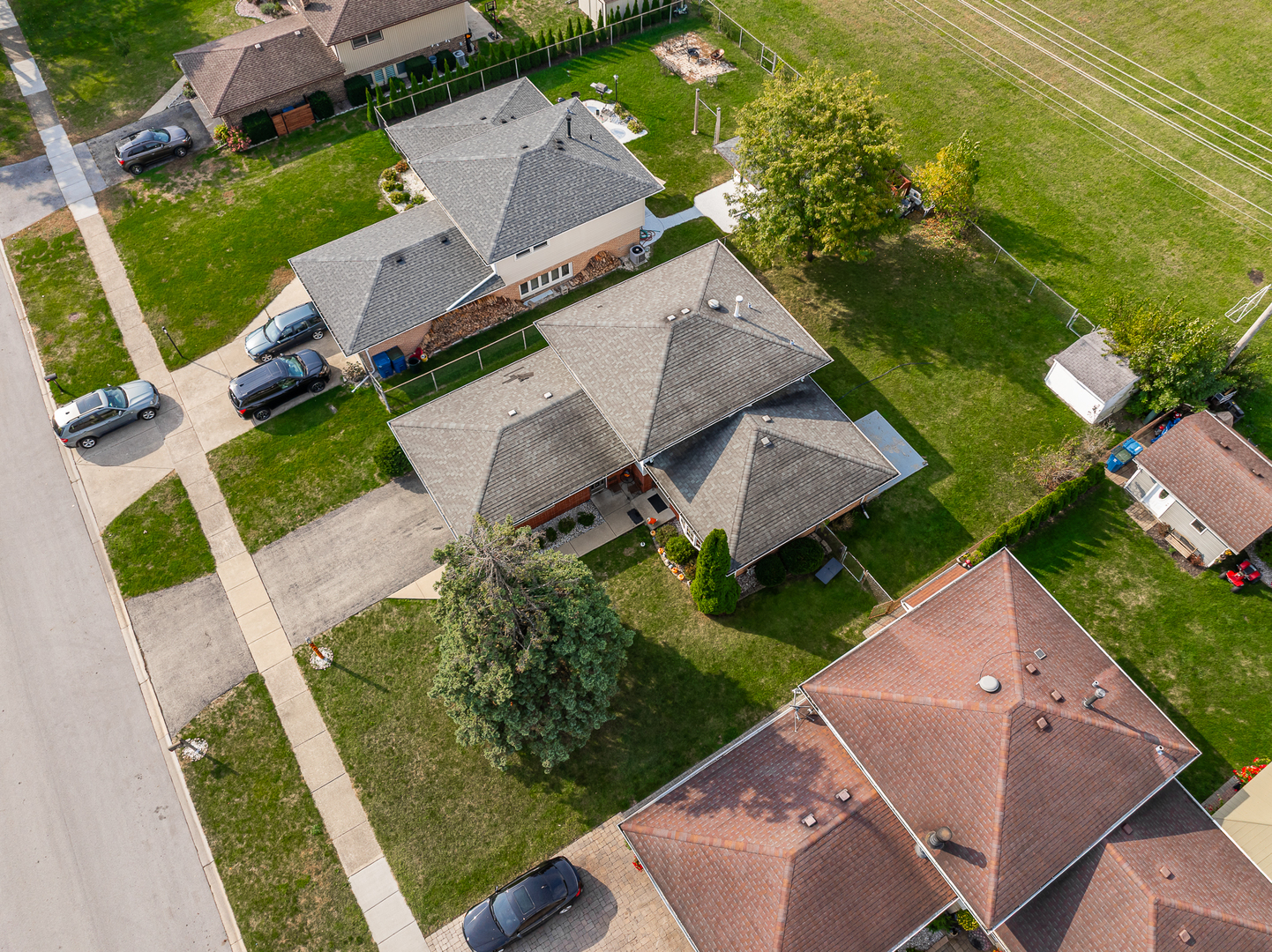 10624 S Michael Drive, Palos Hills, IL 60465