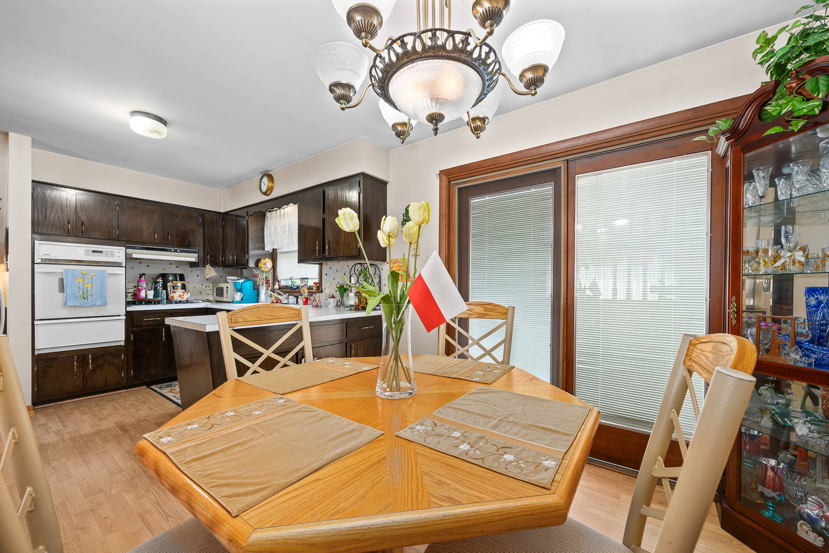 10624 S Michael Drive, Palos Hills, IL 60465