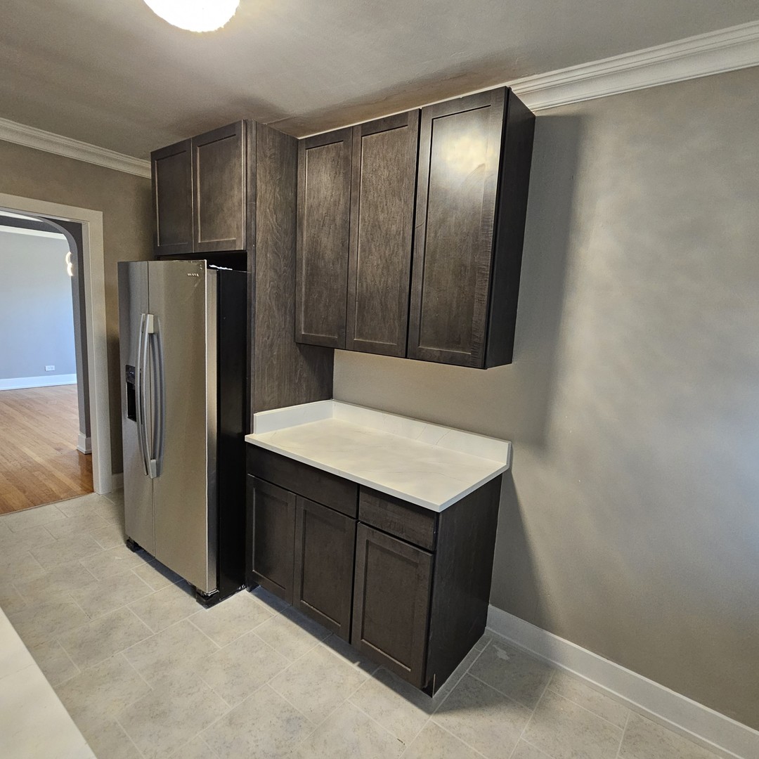 424 Wisconsin Avenue #3N, Oak Park, IL 60302