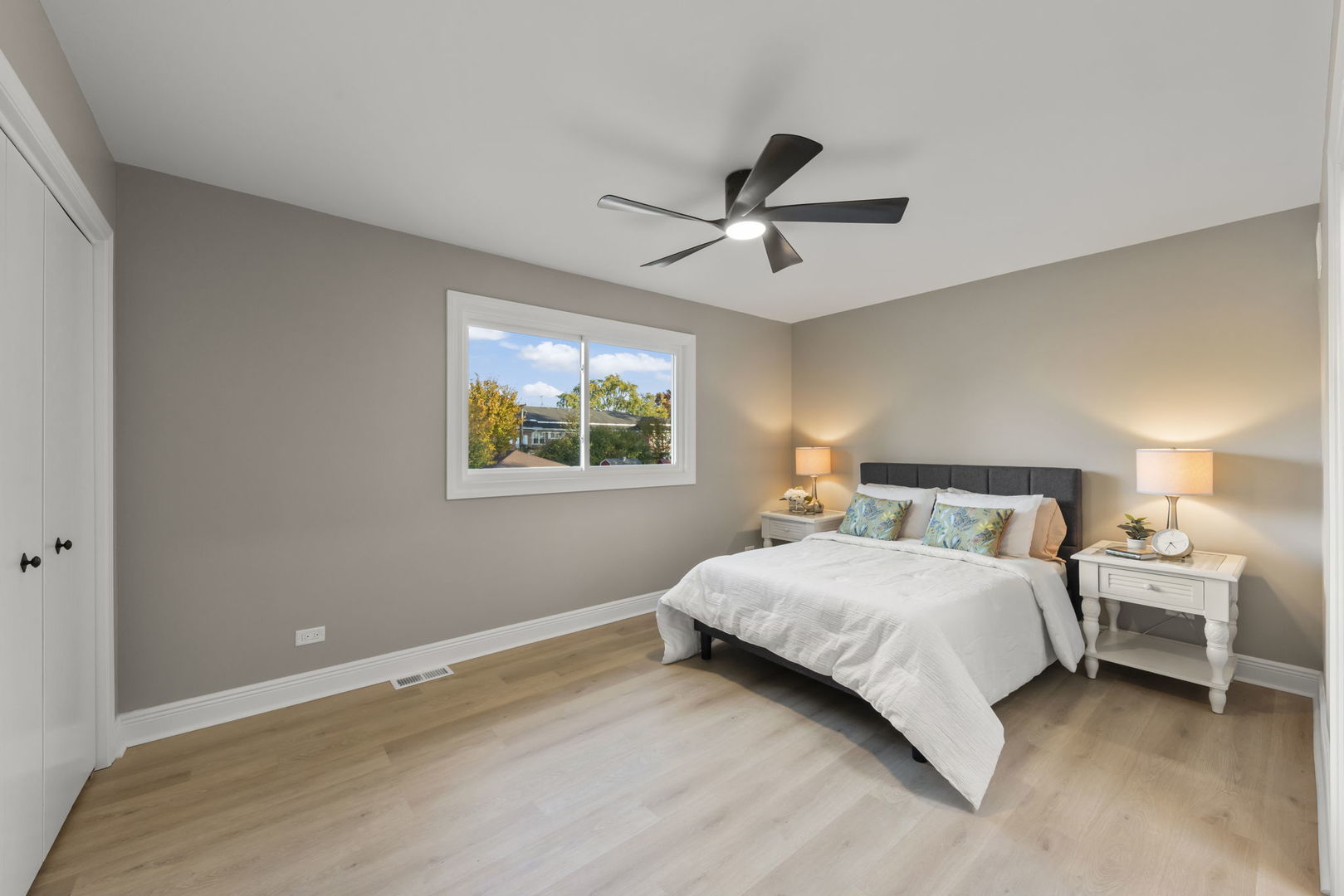 641 N Highview Avenue, Addison, IL 60101