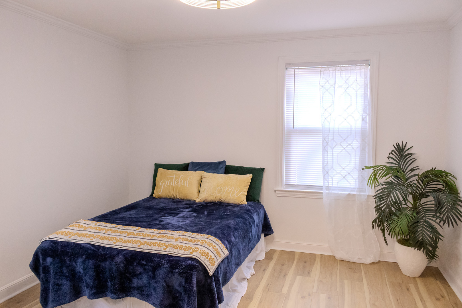 9237 S Justine Street, Chicago, IL 60620