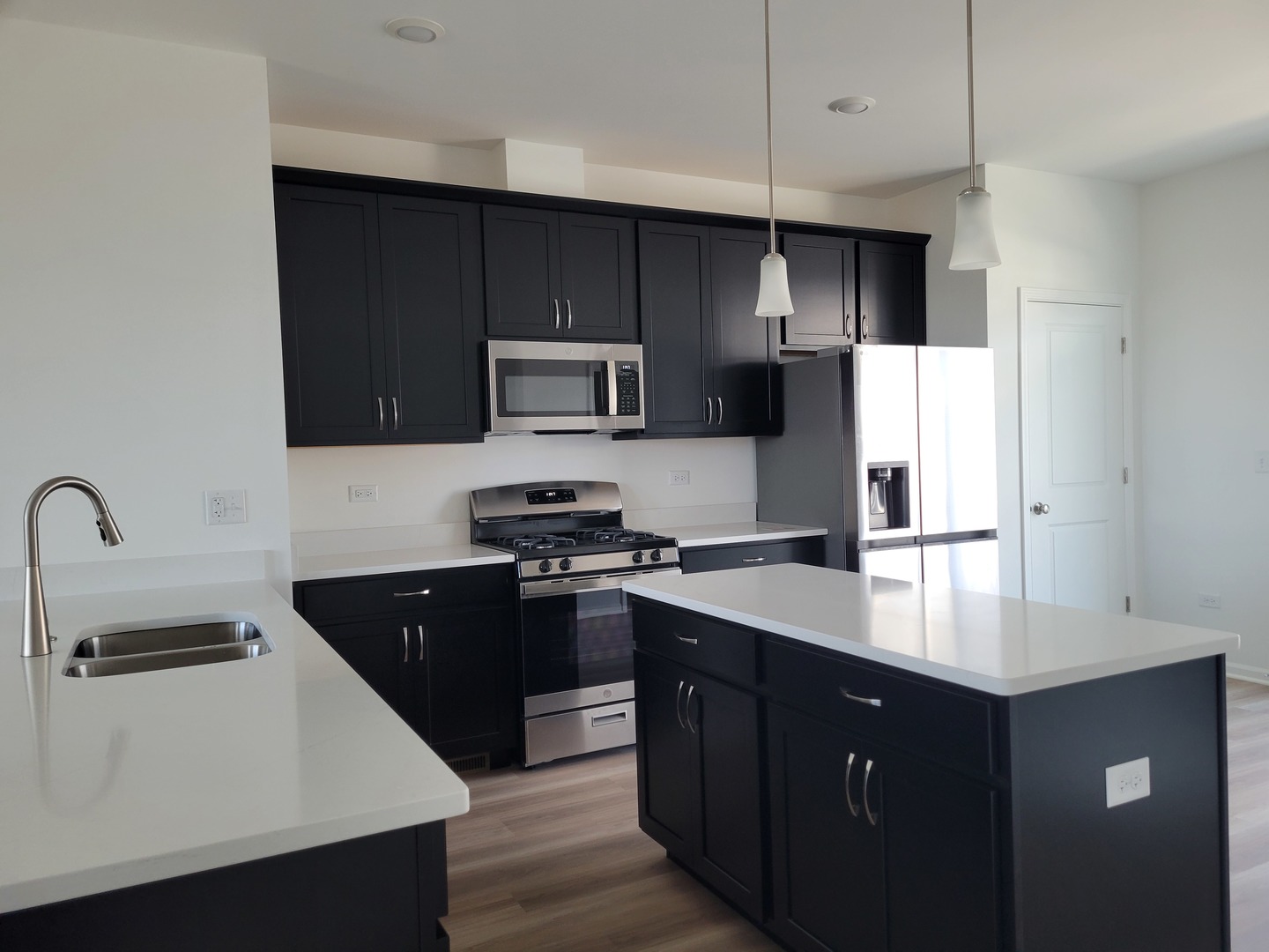 1550 Times Drive #0, Des Plaines, IL 60018