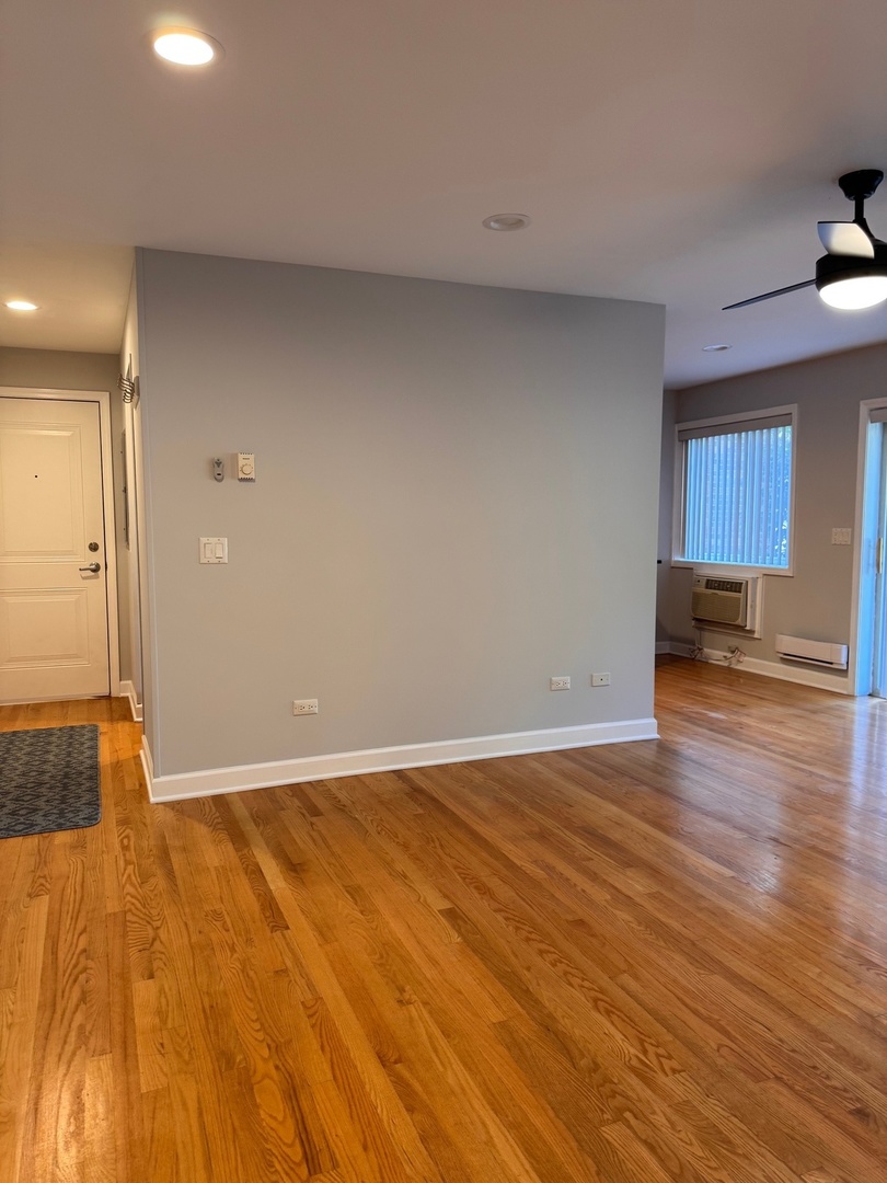 717 Strom Drive #1A, West Dundee, IL 60118