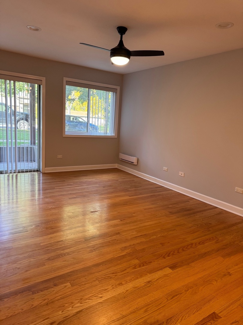 717 Strom Drive #1A, West Dundee, IL 60118