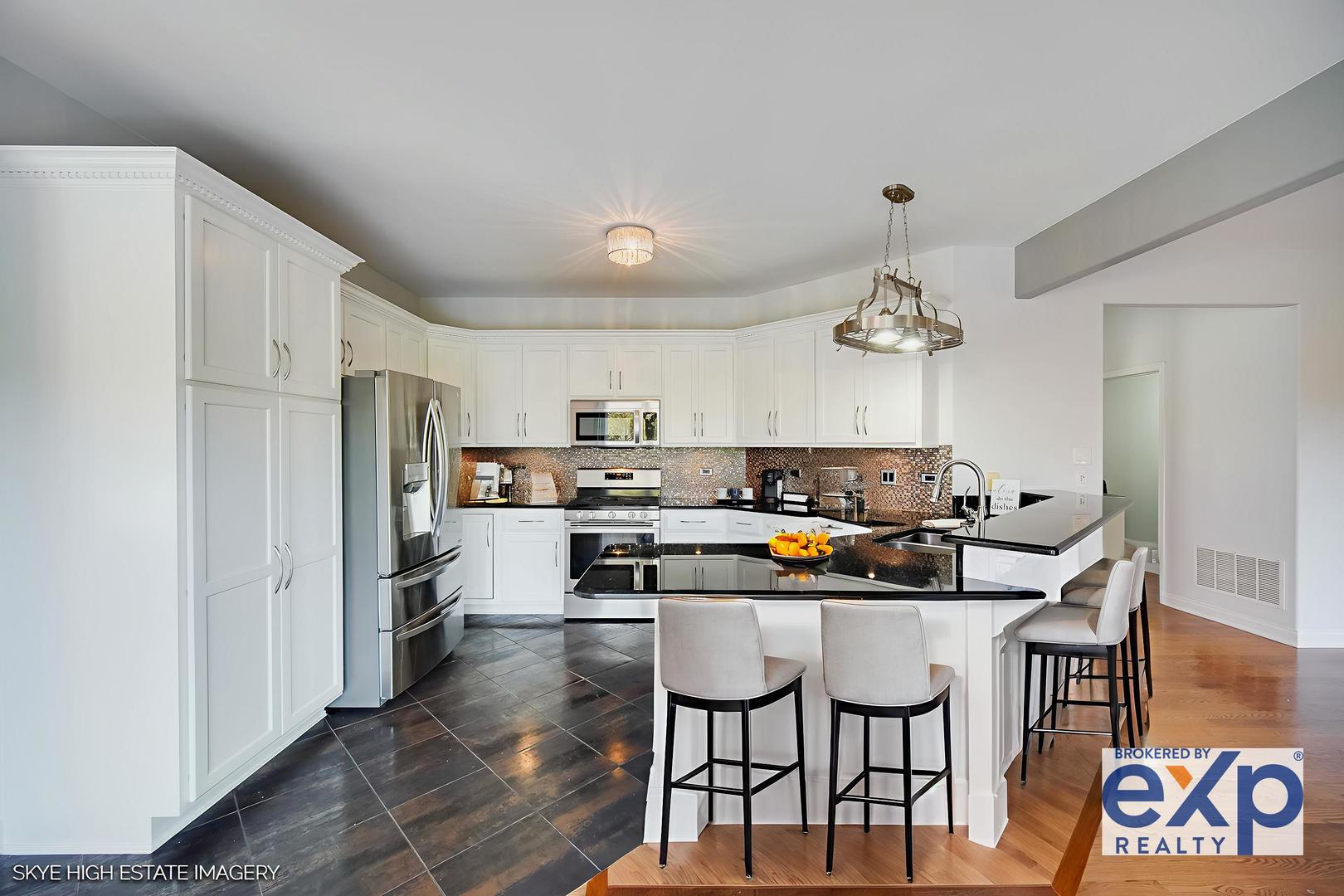 11725 Cooper Way, Orland Park, IL 60467