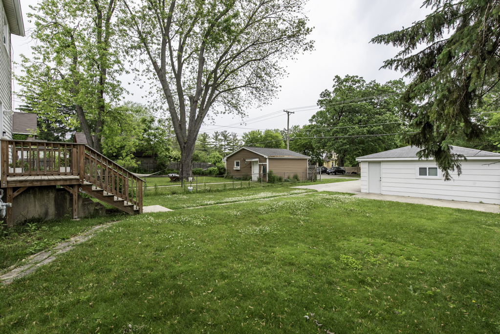 3011 Emmaus Avenue, Zion, IL 60099