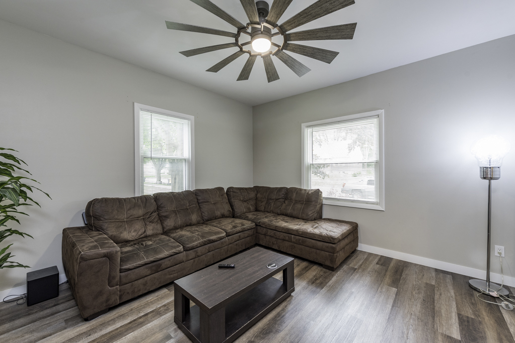 3011 Emmaus Avenue, Zion, IL 60099