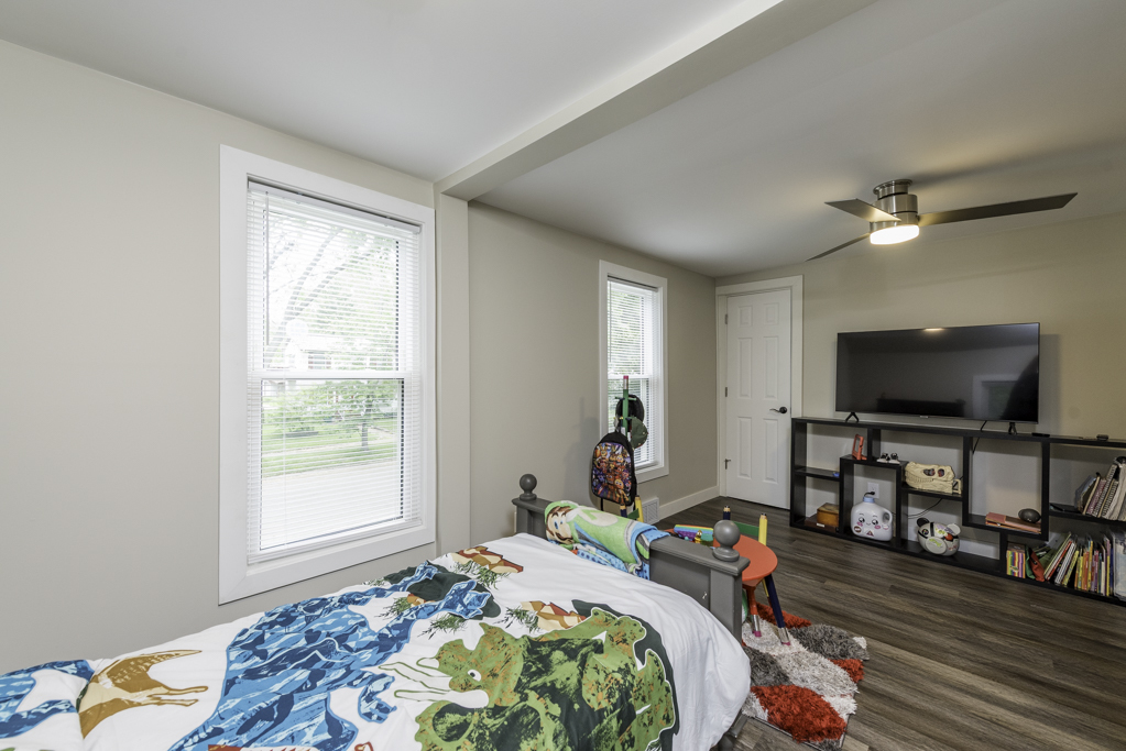 3011 Emmaus Avenue, Zion, IL 60099