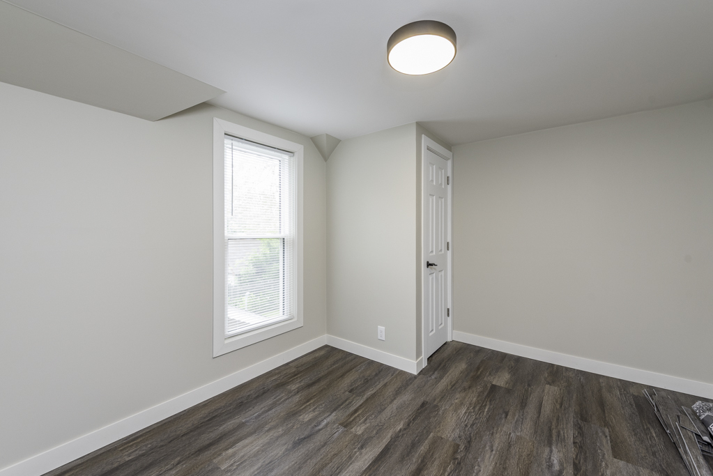 3011 Emmaus Avenue, Zion, IL 60099