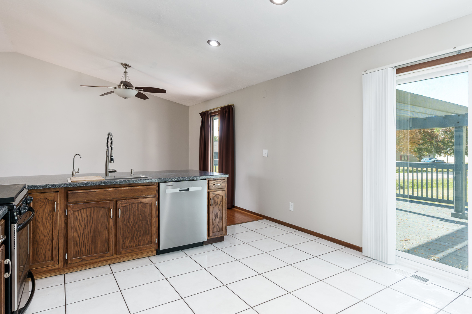 4558 Hampstead Place, Loves Park, IL 61111