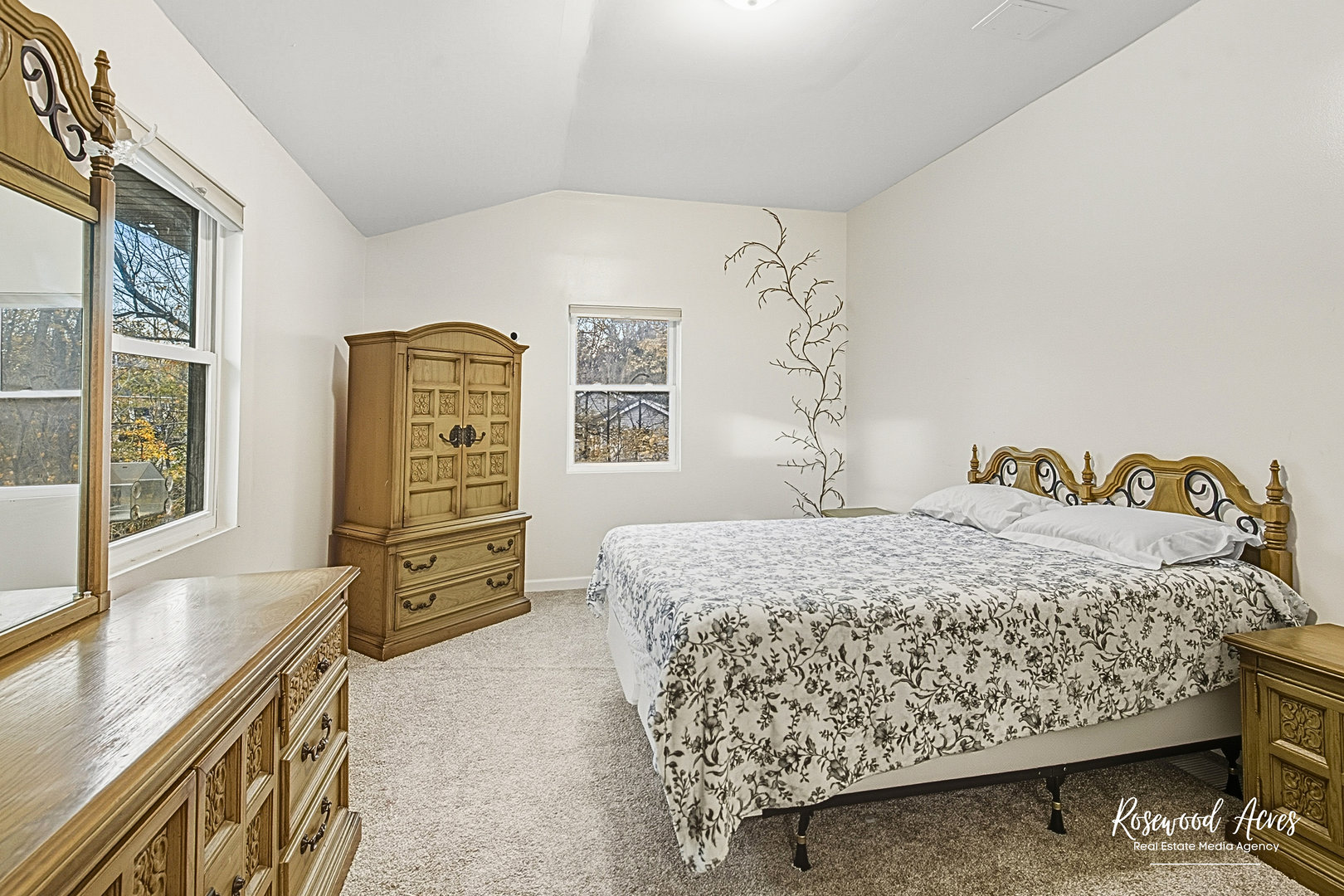 328 N Brookshore Drive, Shorewood, IL 60404