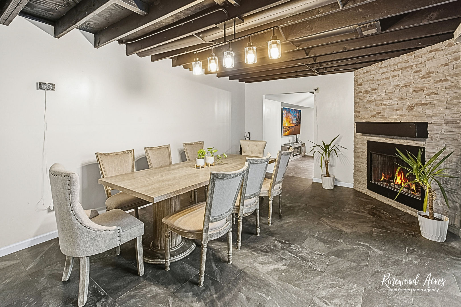 328 N Brookshore Drive, Shorewood, IL 60404