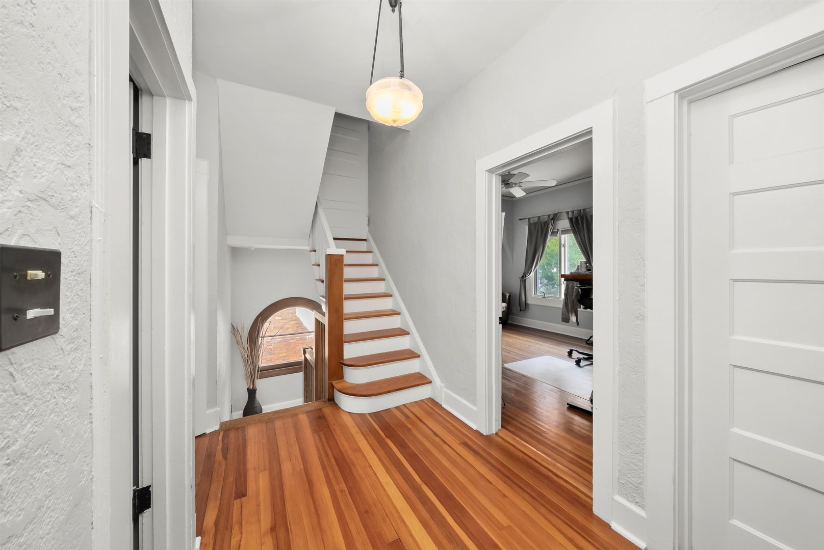 9624 S Winchester Avenue, Chicago, IL 60643