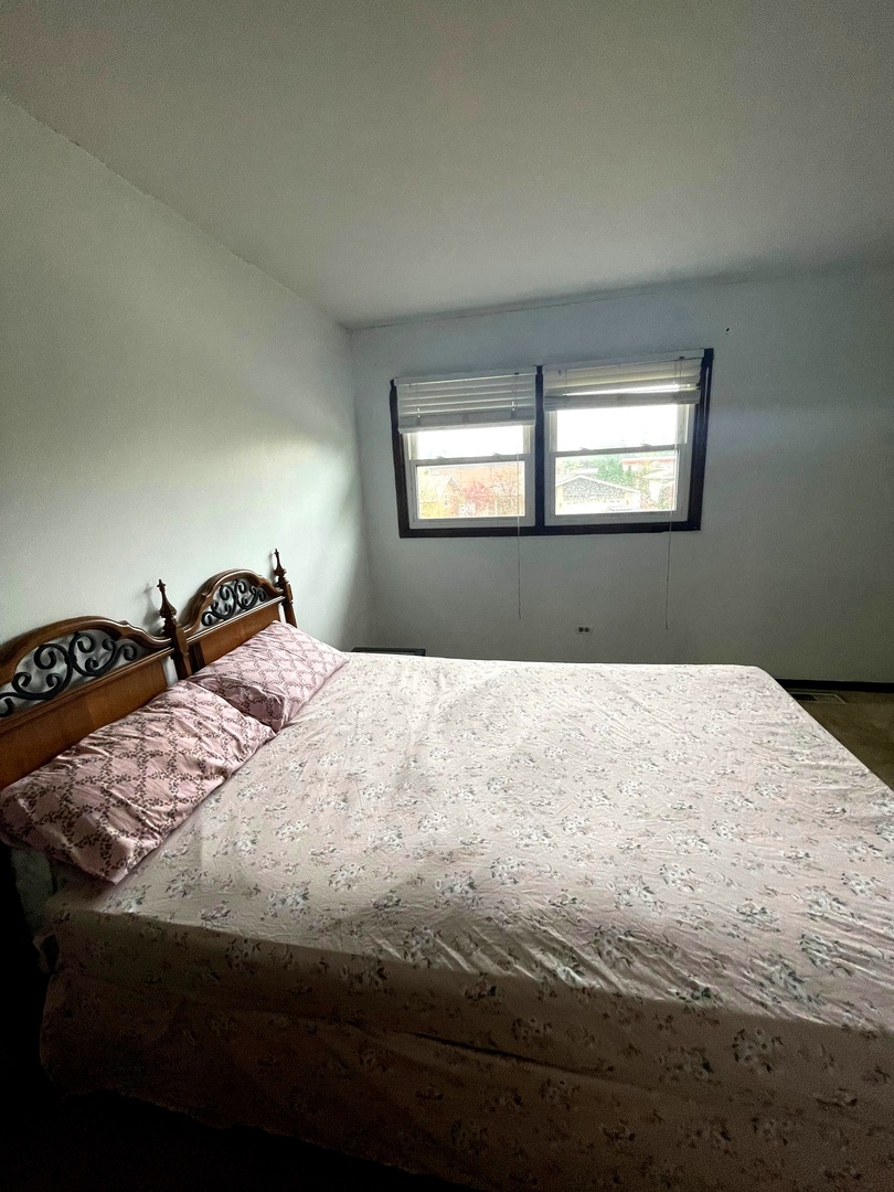 5942 W 124th Street, Alsip, IL 60803