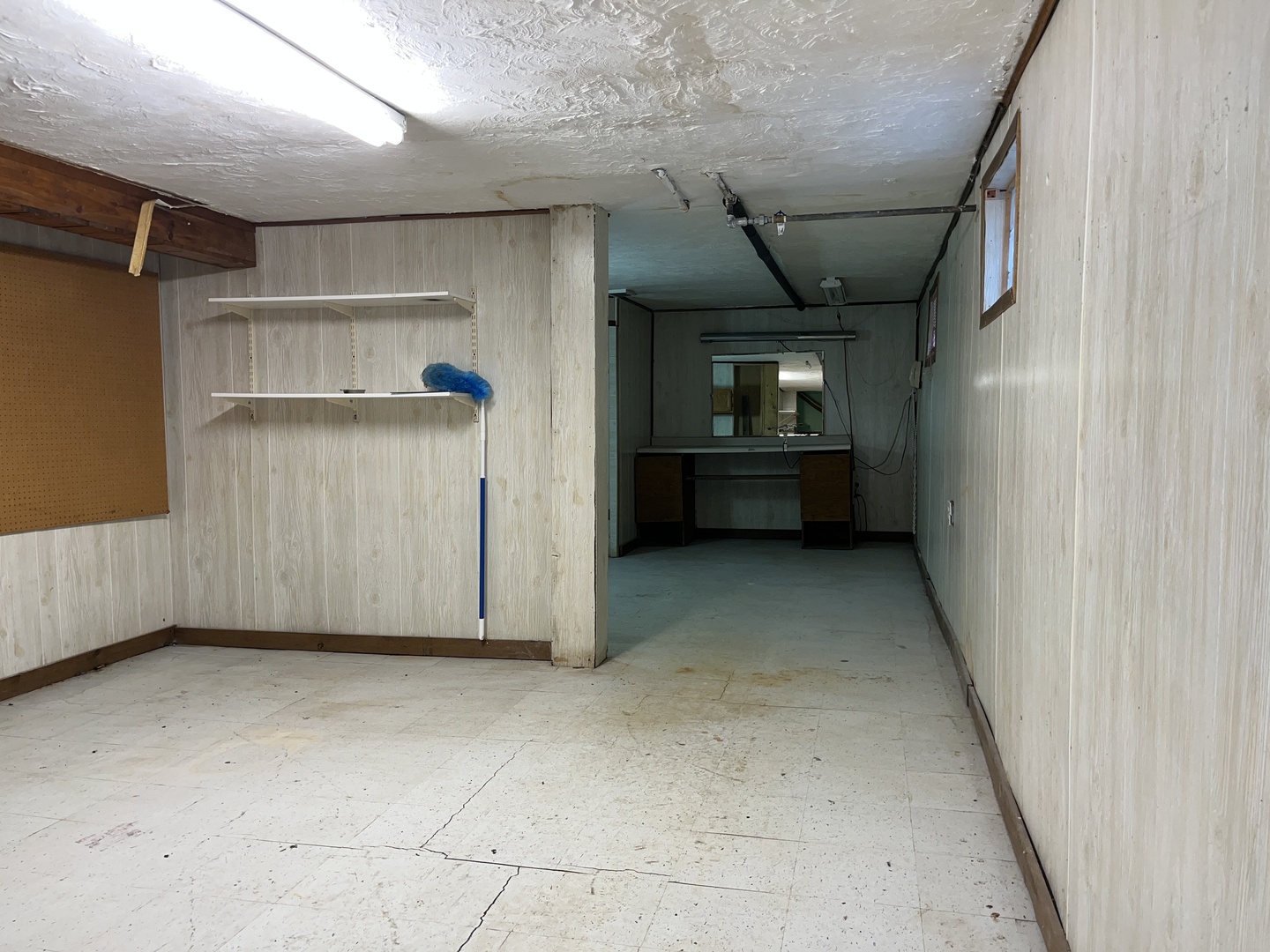 1122 E 81st Place, Chicago, IL 60619