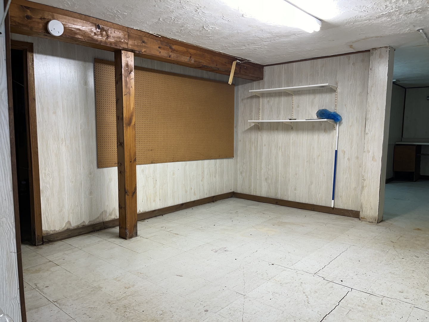 1122 E 81st Place, Chicago, IL 60619