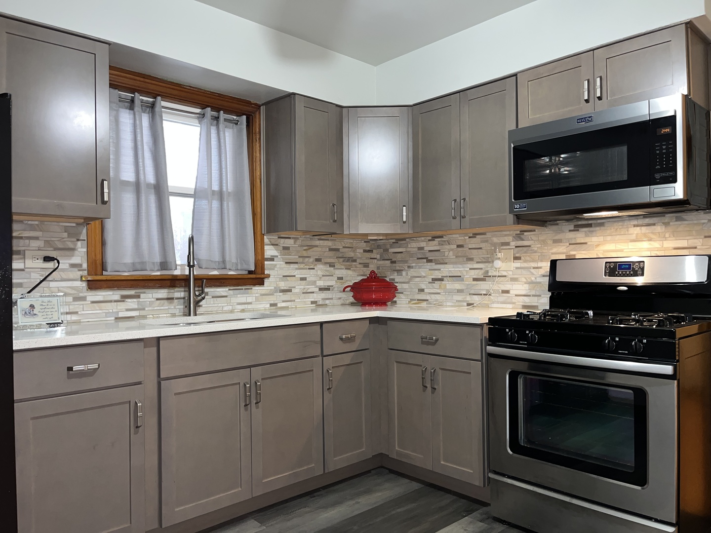 1122 E 81st Place, Chicago, IL 60619