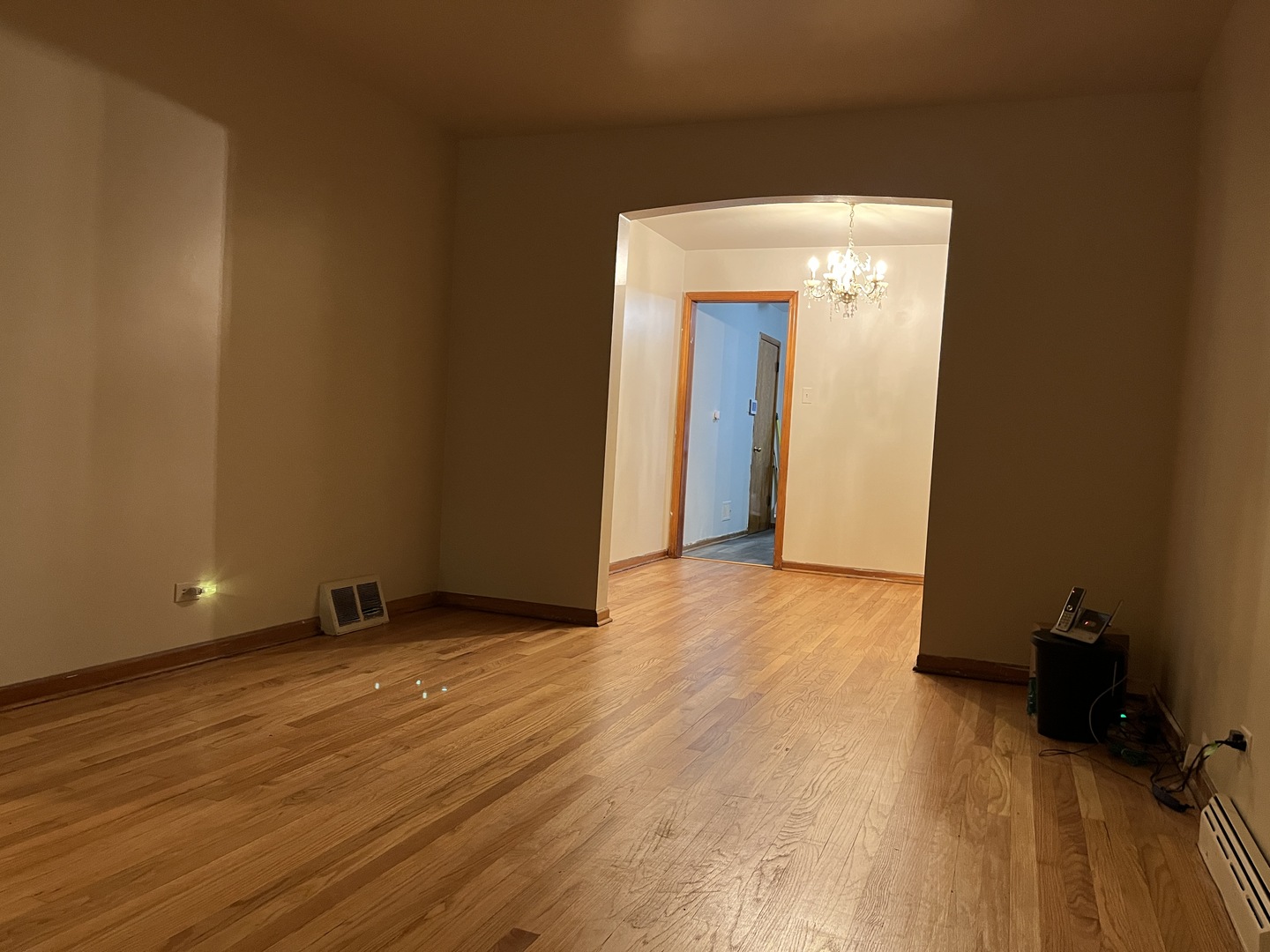 1122 E 81st Place, Chicago, IL 60619