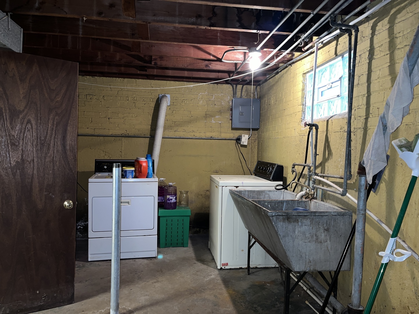 1122 E 81st Place, Chicago, IL 60619