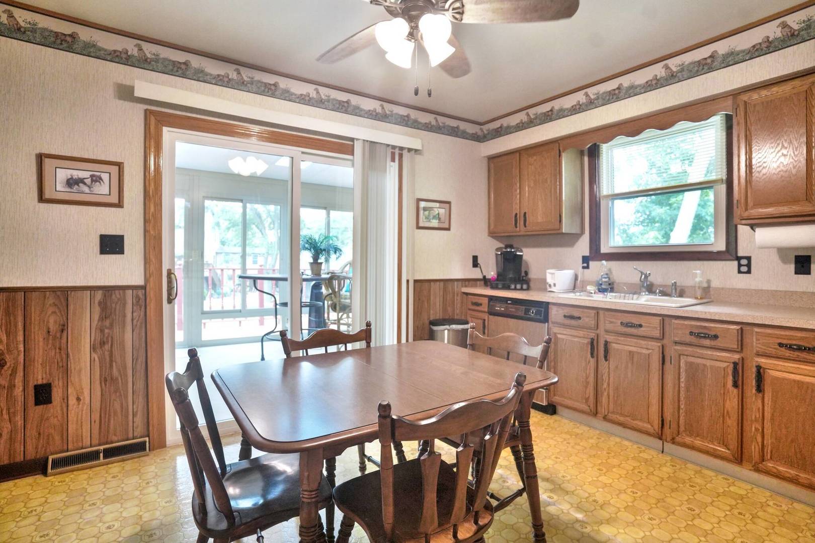 26033 W Catfish Drive, Wilmington, IL 60481