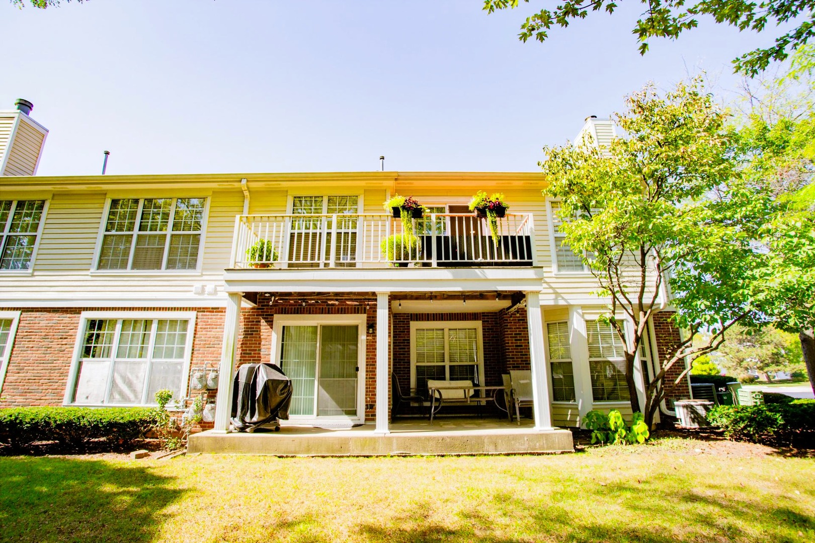 571 GROSSE POINTE Circle #11-7, Vernon Hills, IL 60061