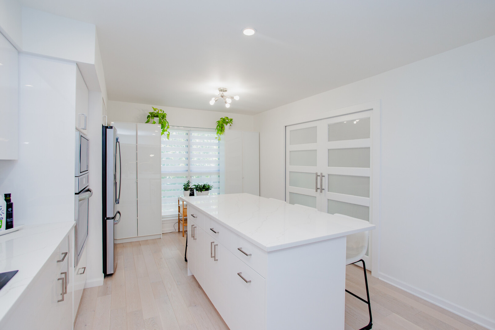 571 GROSSE POINTE Circle #11-7, Vernon Hills, IL 60061