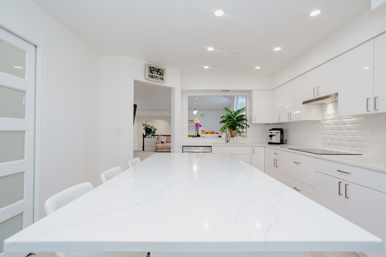 571 GROSSE POINTE Circle #11-7, Vernon Hills, IL 60061