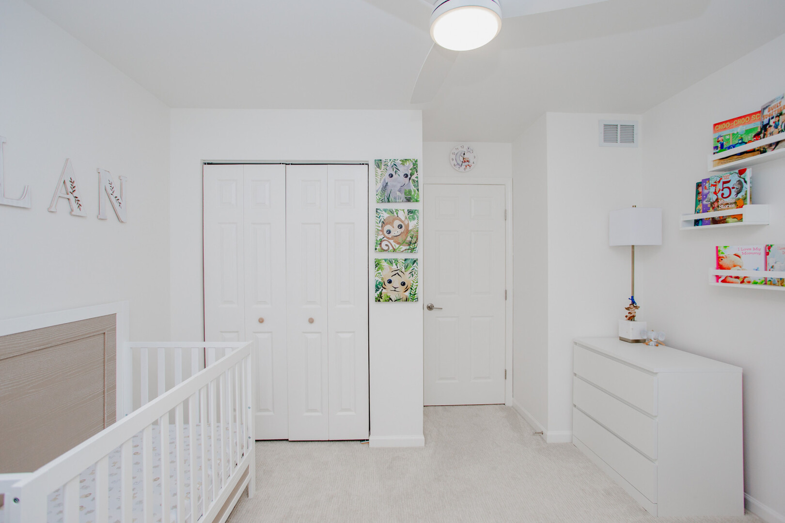 571 GROSSE POINTE Circle #11-7, Vernon Hills, IL 60061