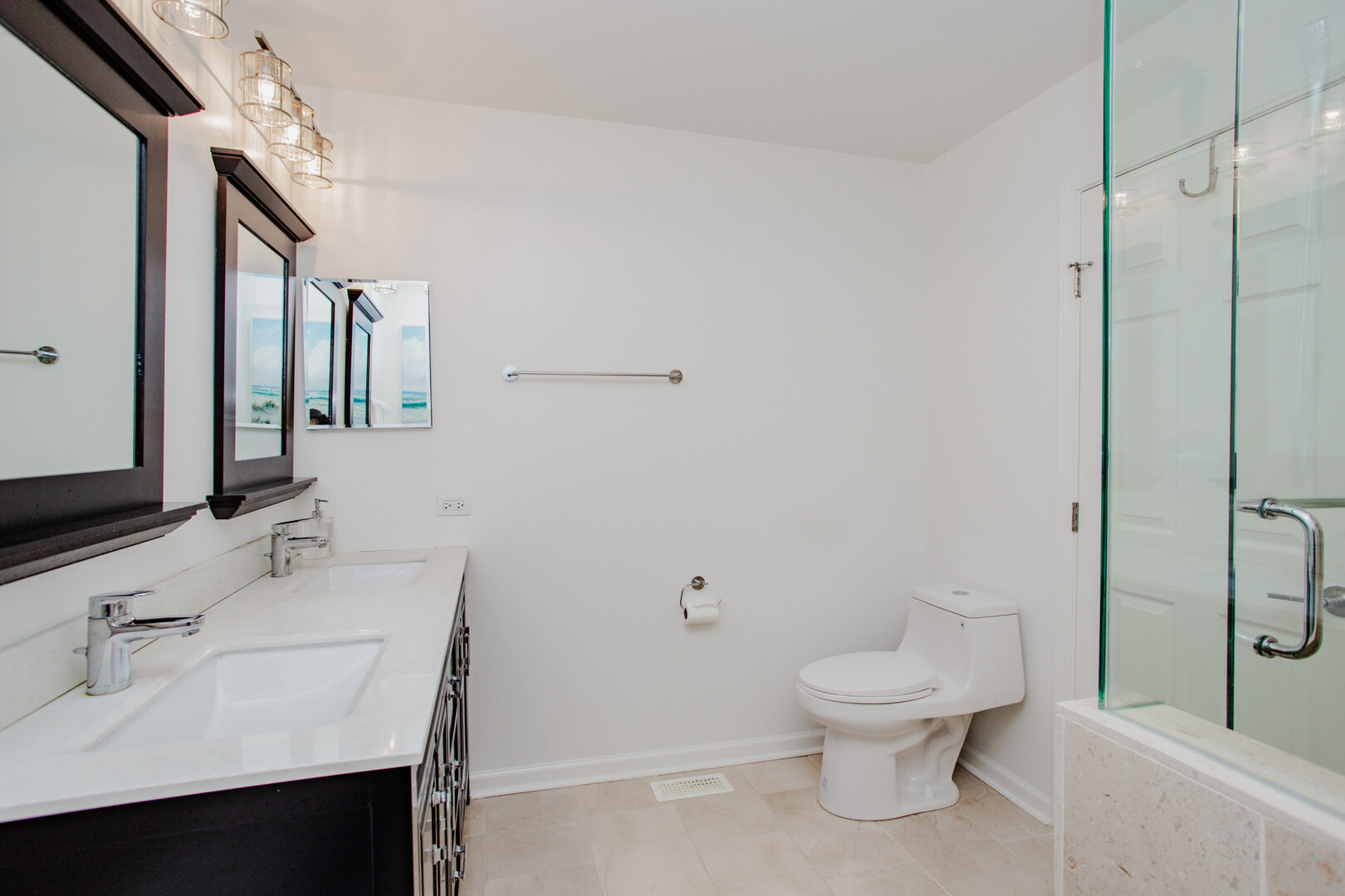 571 GROSSE POINTE Circle #11-7, Vernon Hills, IL 60061