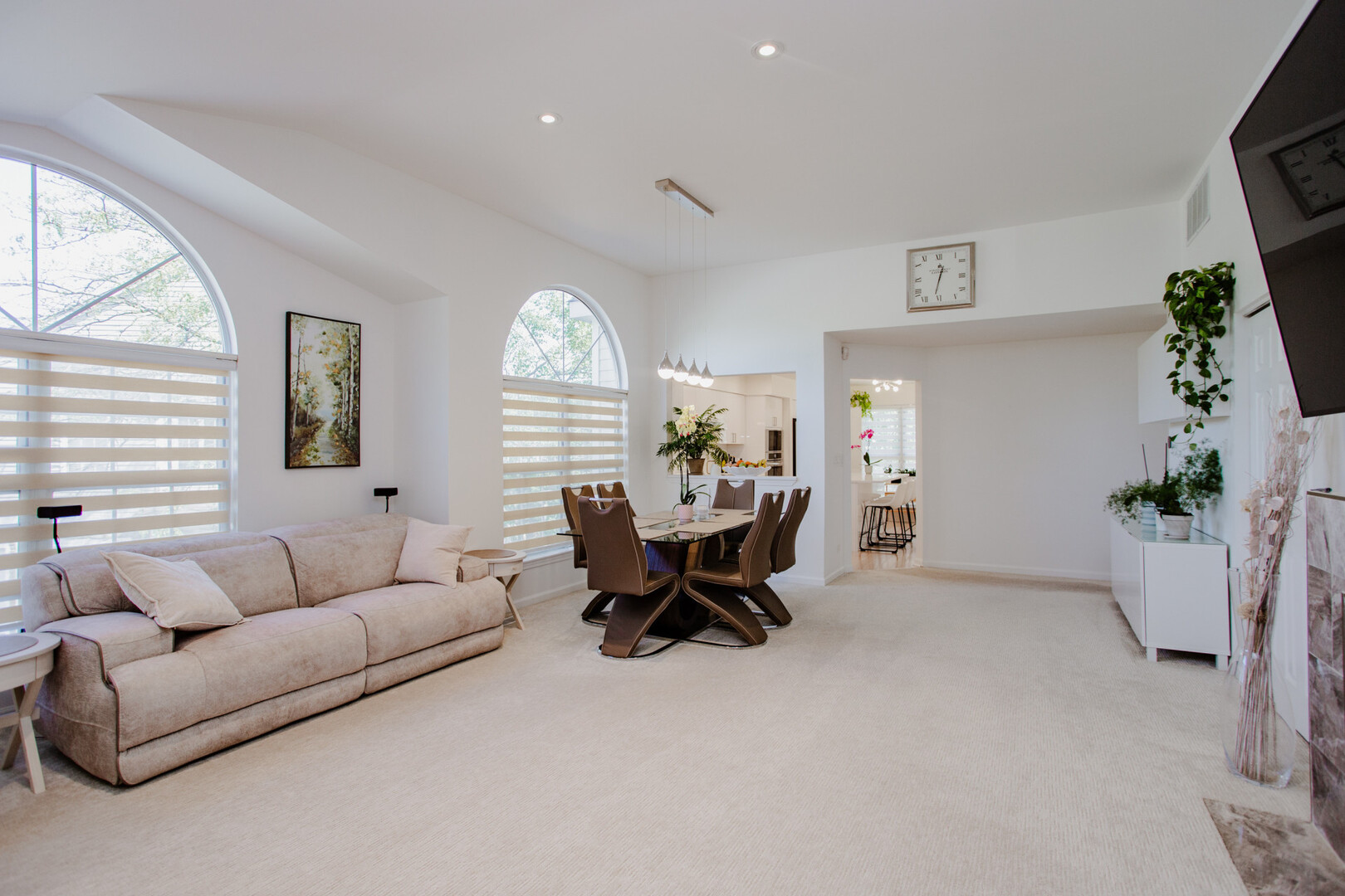 571 GROSSE POINTE Circle #11-7, Vernon Hills, IL 60061