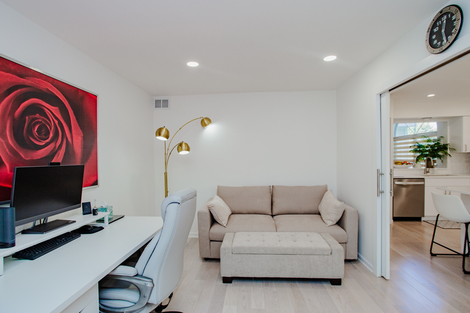 571 GROSSE POINTE Circle #11-7, Vernon Hills, IL 60061